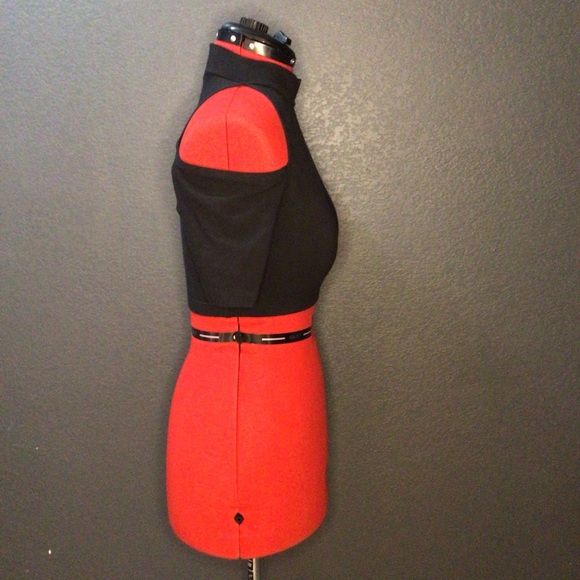 Dance Cold shoulder crop top - Picture 3 of 8